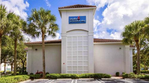 Coral Springs Hotel | Studio 6-Coral Springs, FL - Fort Lauderdale