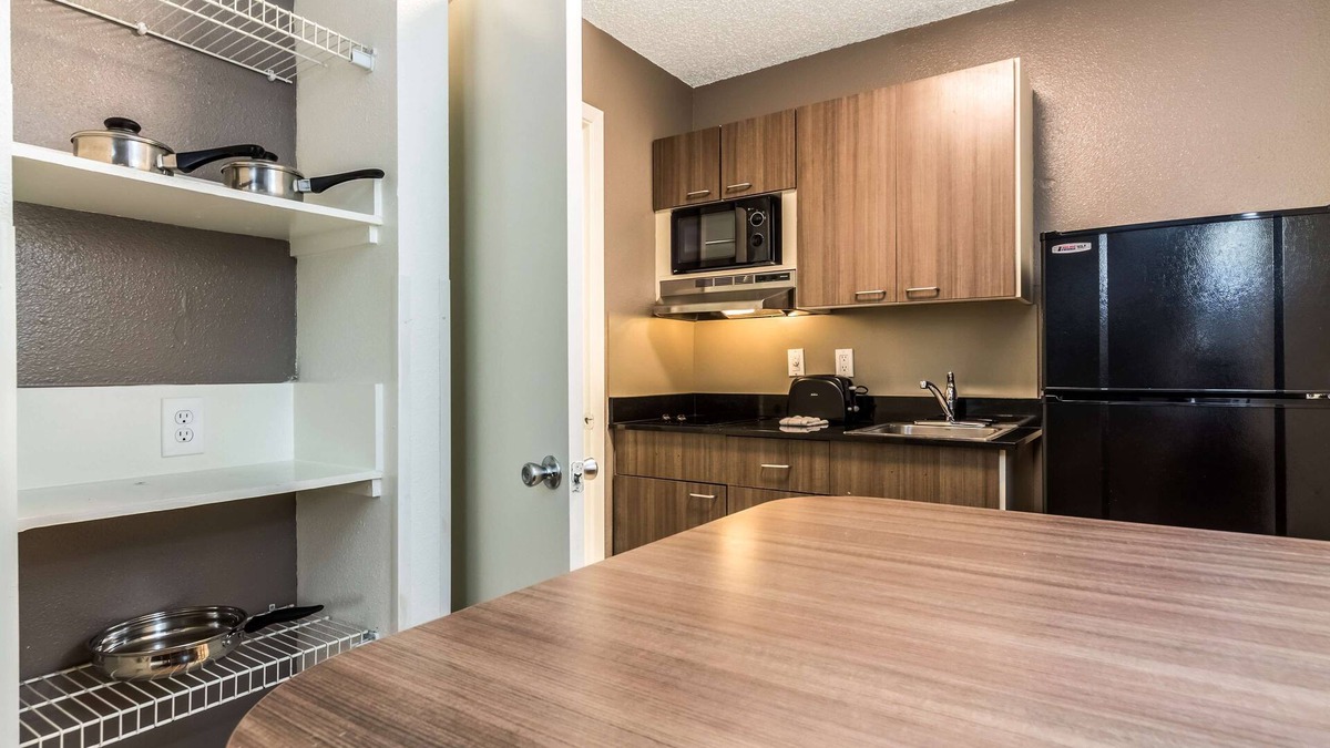 Northwest Dallas Hotel | Studio 6 Dallas, TX - Northwest