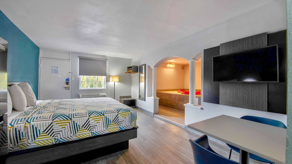 Tougaloo Hotel | Studio 6 Jackson, MS - I-55