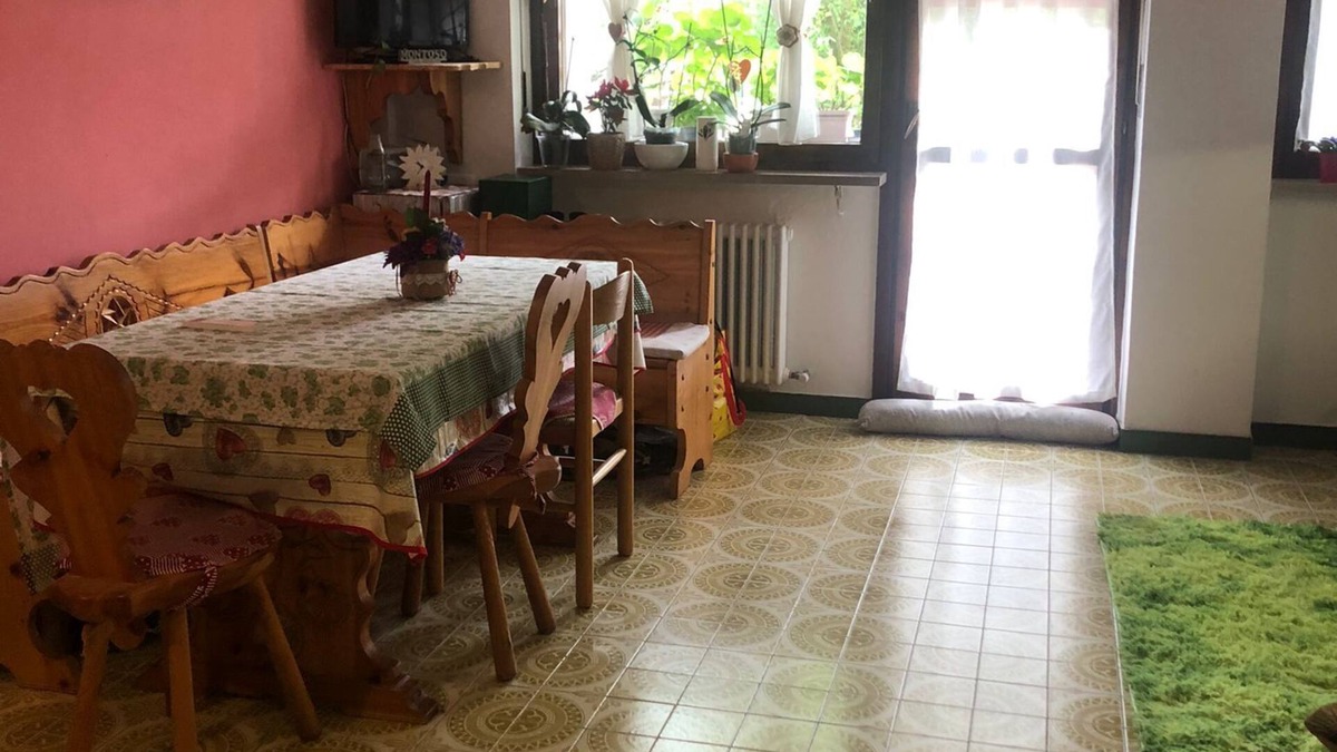 Montoso Apartment | Studio Apartment 'L'oasi Dei Larici' with Shared Garden and Balcony