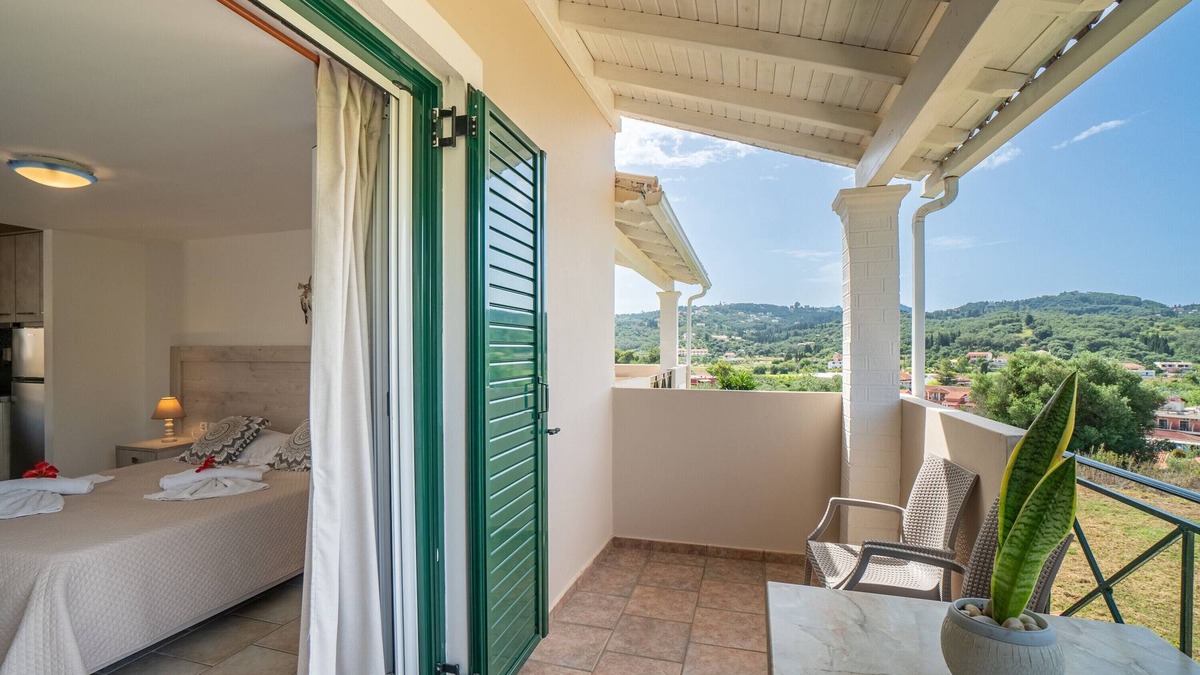 Arillas Apartment | Studio Apartment 'Premier Upstairs 6' with Sea View, Wi-Fi and Air Conditioning