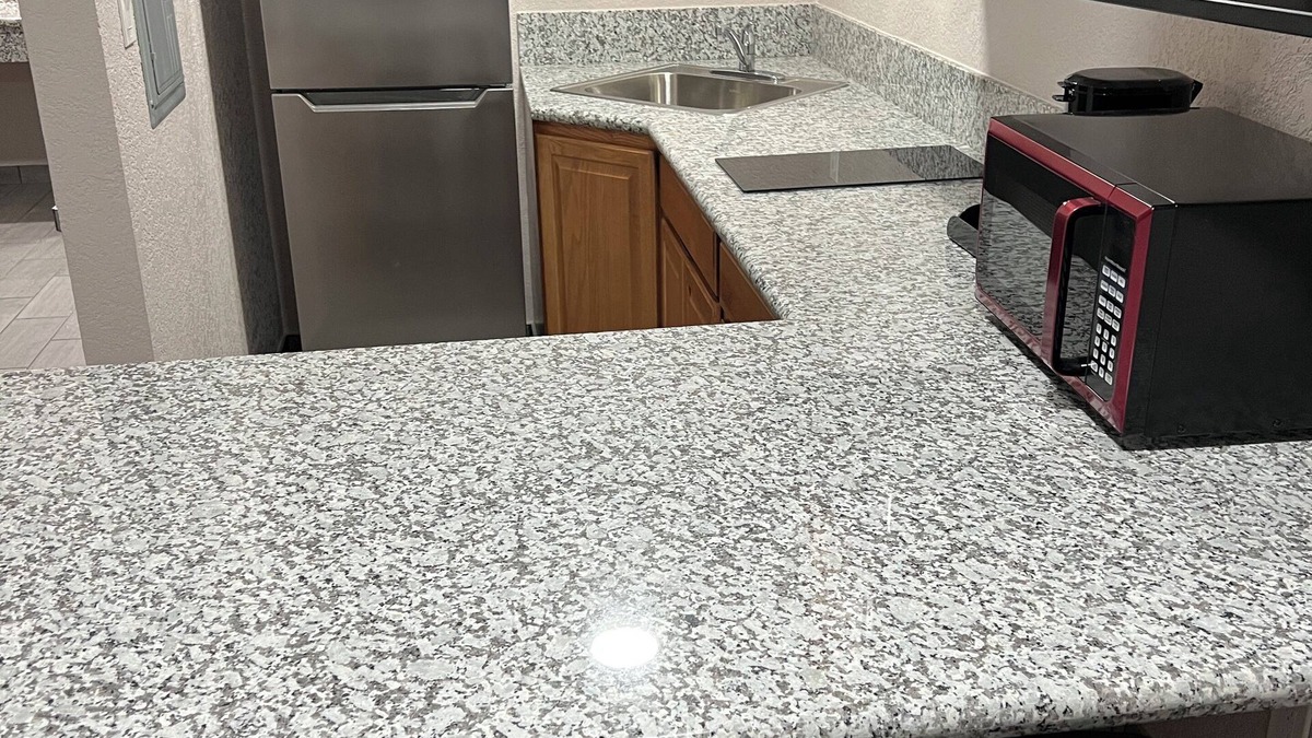 Greenacres Apartment | Studio Apartment - 2 Double Beds