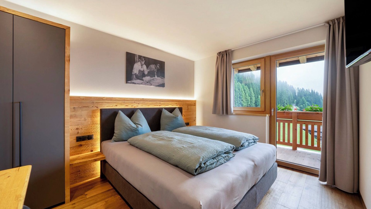 Ultimo Apartment | Studio Apartment 'Apartment Ocher' with Mountain View, Shared Garden and Wi-Fi
