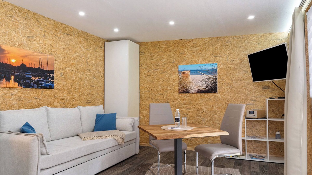 Wellingdorf Apartment | Studio Apartment 'Apartment Am Seefischmarkt' with Wi-Fi