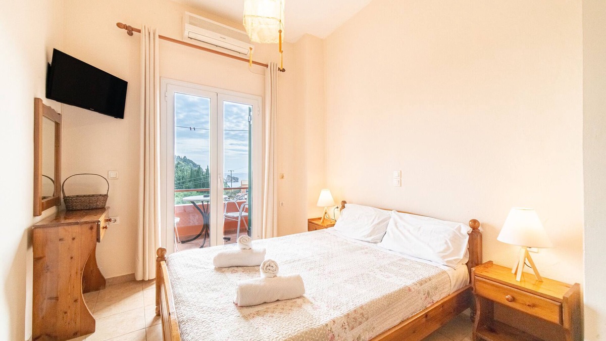 Lakones Apartment | Studio Apartment Arianna Studio 12 with Sea View, Shared Pool & Wi-Fi