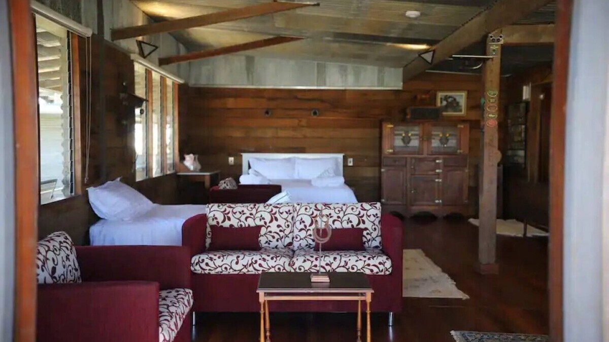 Meringo Apartment | studio apartment close to the ocean and countryside,nTakeover Target room