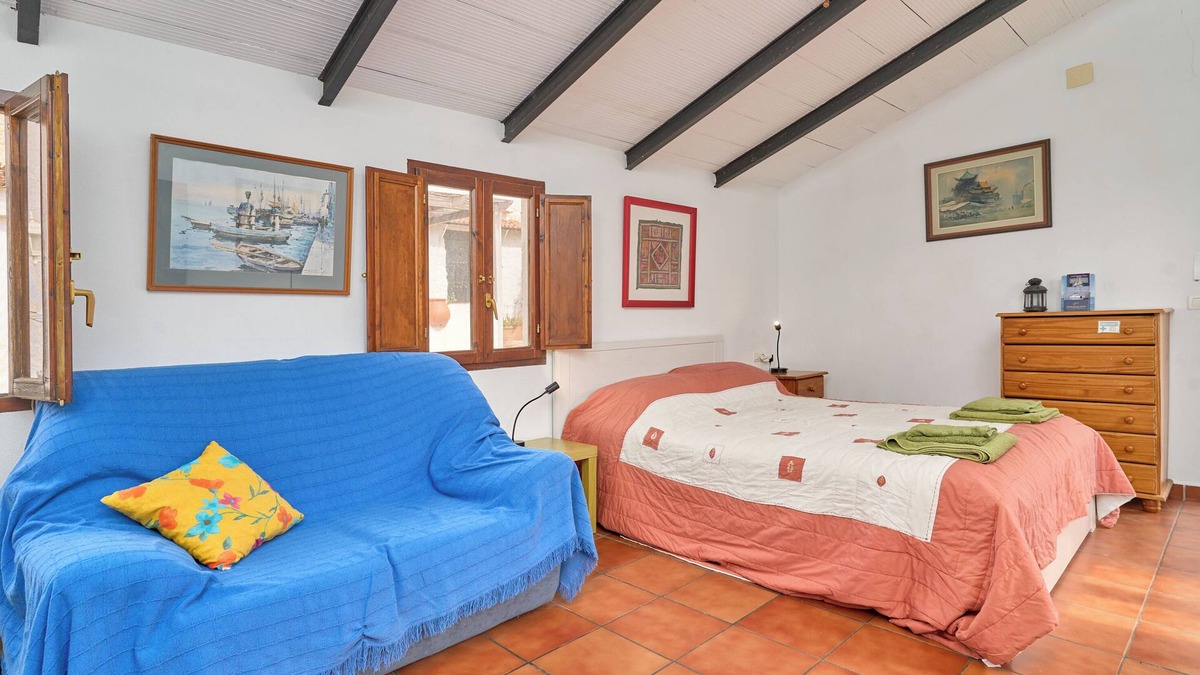 Rubite Apartment | Studio Apartment 'Cortijo Grande' with Mountain View, Shared Pool and Wi-Fi