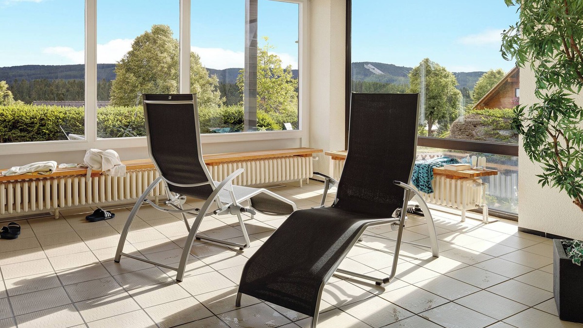 Kappel Apartment | Studio Apartment 'Ferienwohnung Sally' with Mountain View and Balcony