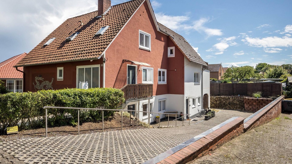 Bomlitz Apartment | Studio Apartment 'Ferienwohnung Heide 2' with Private Terrace and Wi-Fi
