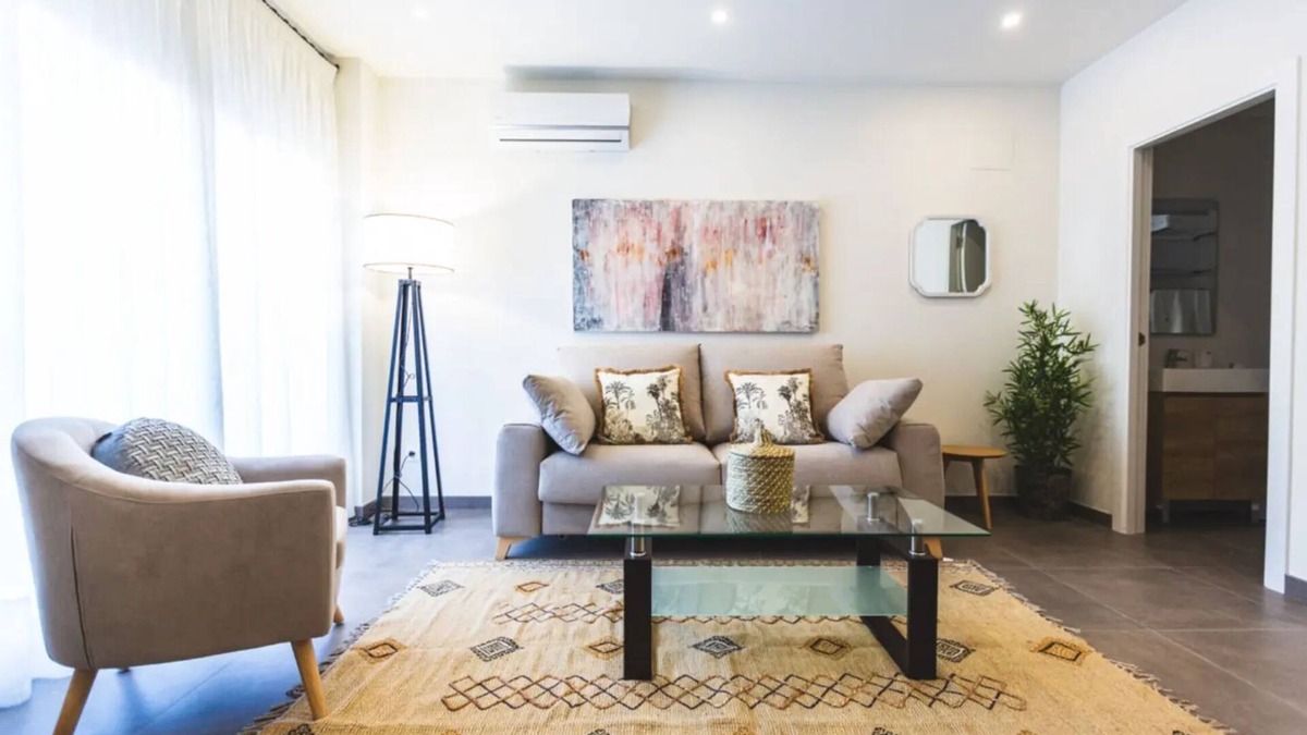 Distrito Sur Apartment | Studio Apartment 'Flores De Cordoba Azahar 1' with Wi-Fi and Air Conditioning