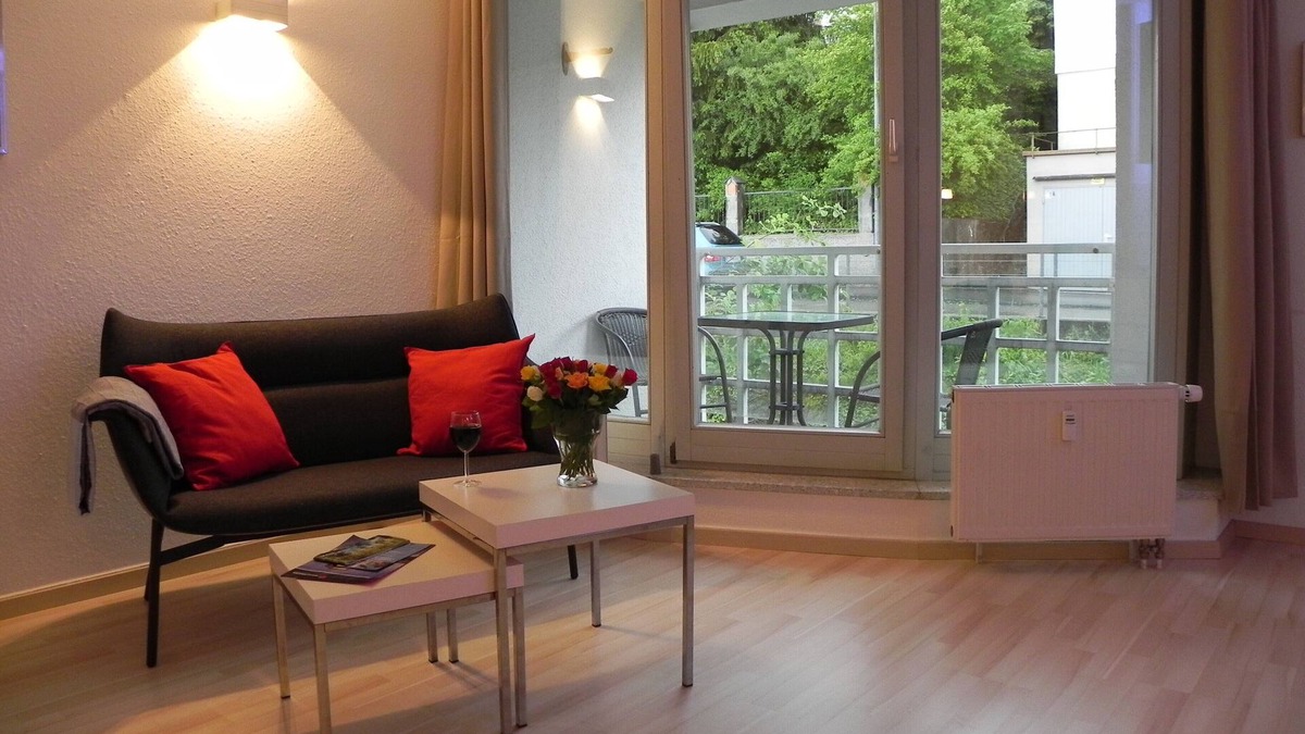 Ravensburg Apartment | Studio apartment "Garden I", underground parking, balcony, central, clinic on foot (EK/OSK)