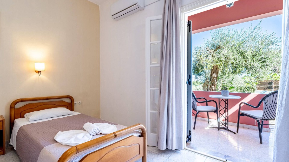 Astrakeri Apartment | Studio Apartment 'GRAND 1' with Sea View, Wi-Fi and Air Conditioning