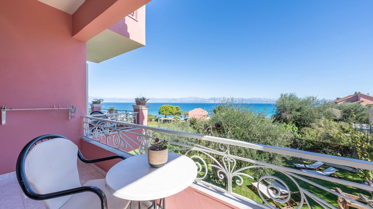 Astrakeri Apartment | Studio Apartment 'GRAND 4' with Sea View, Wi-Fi and Air Conditioning