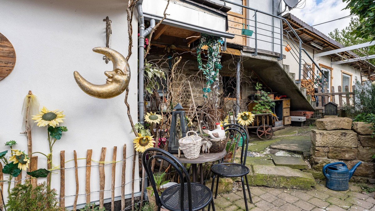 Muhlbach Apartment | Studio Apartment 'Hobbit Lounge' with Shared Pool, Private Terrace and Wi-Fi