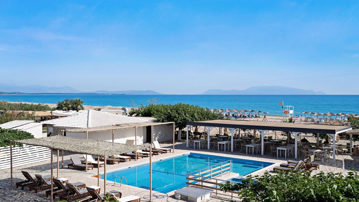 Pidima Kyras Apartment | Studio Apartment 'Iguana 5' with Sea View, Wi-Fi and Air Conditioning
