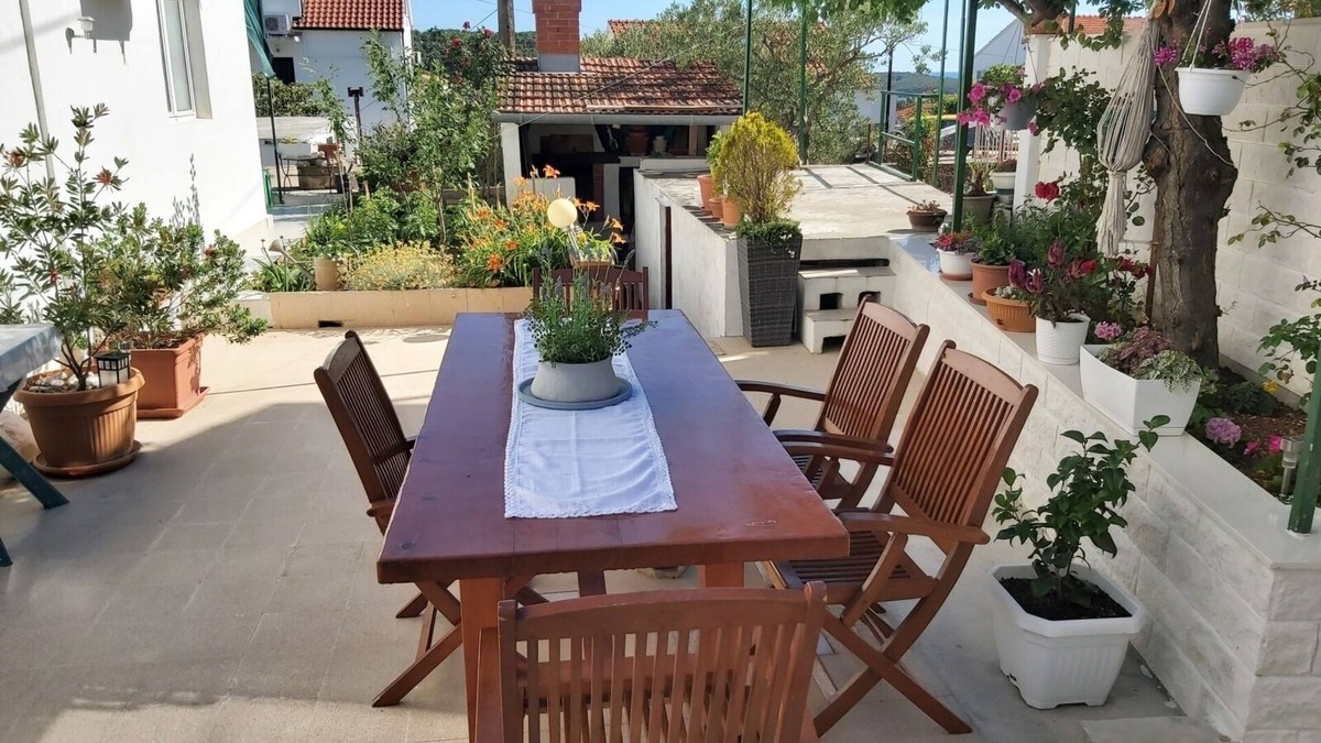 Hvar Old Town Apartment | Studio apartment in Hvar town with Terrace, Air condition, WIFI, Washing machine (4858-1)