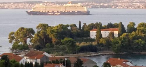 Preko Apartment | Studio Apartment in Preko with Sea View, Terrace, Air Conditioning, Wi-Fi (4574-2)