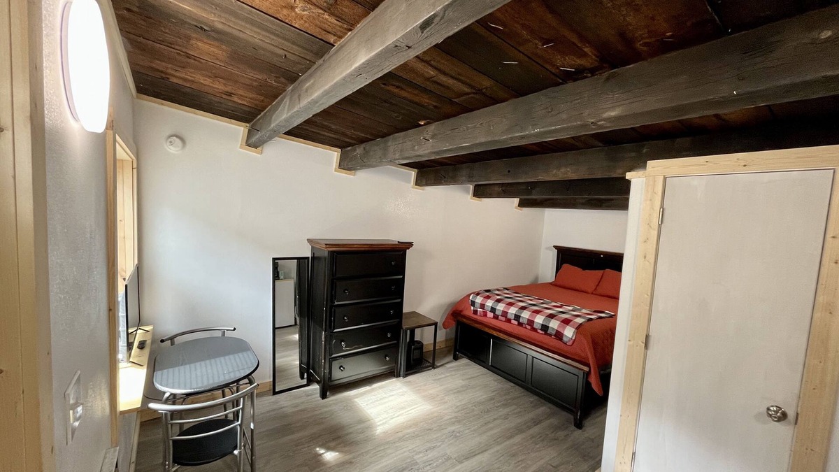 Wallace Apartment | Studio Apartment in Wallace