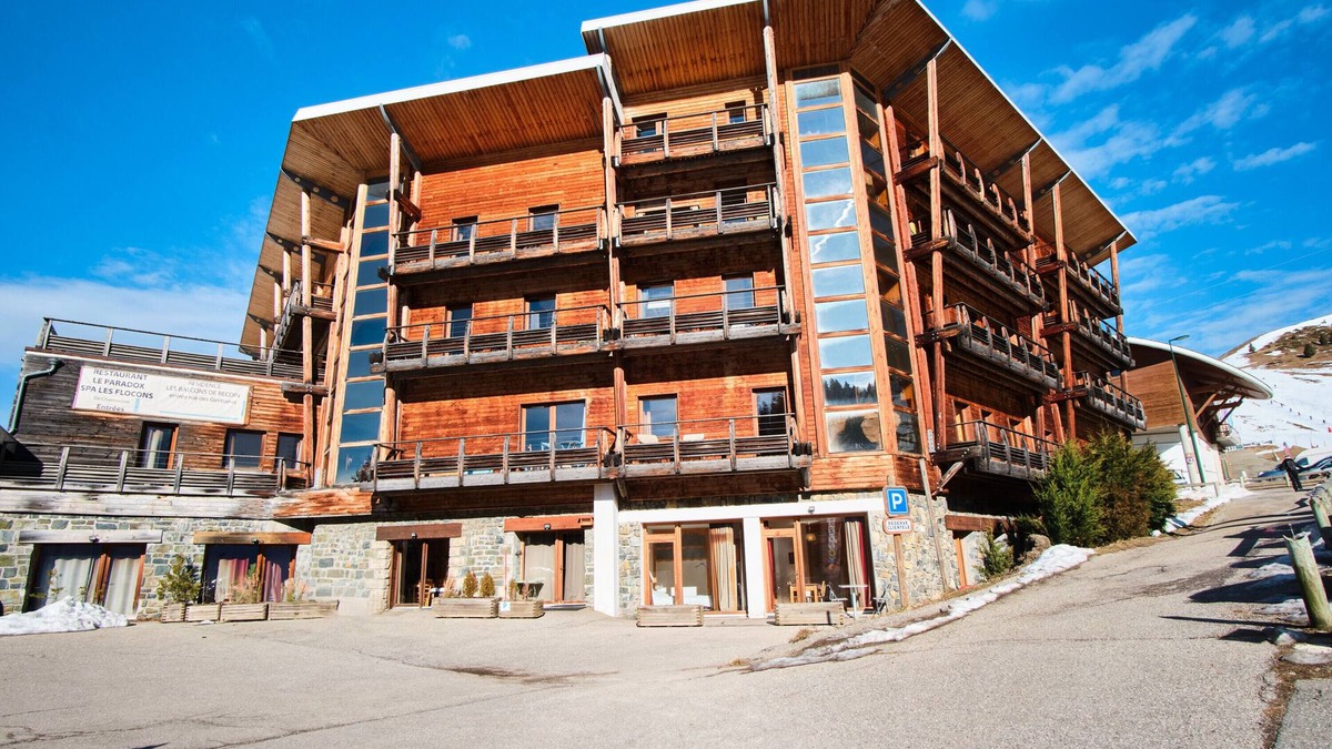 Chamrousse Apartment | Studio Apartment 'Les Myrtilles' with Balcony