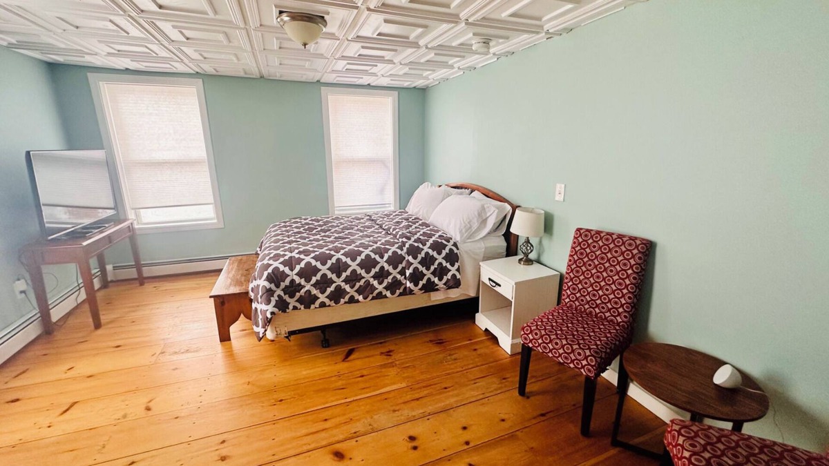 Downtown Portland Apartment | Studio Apartment near downtown Walkable!