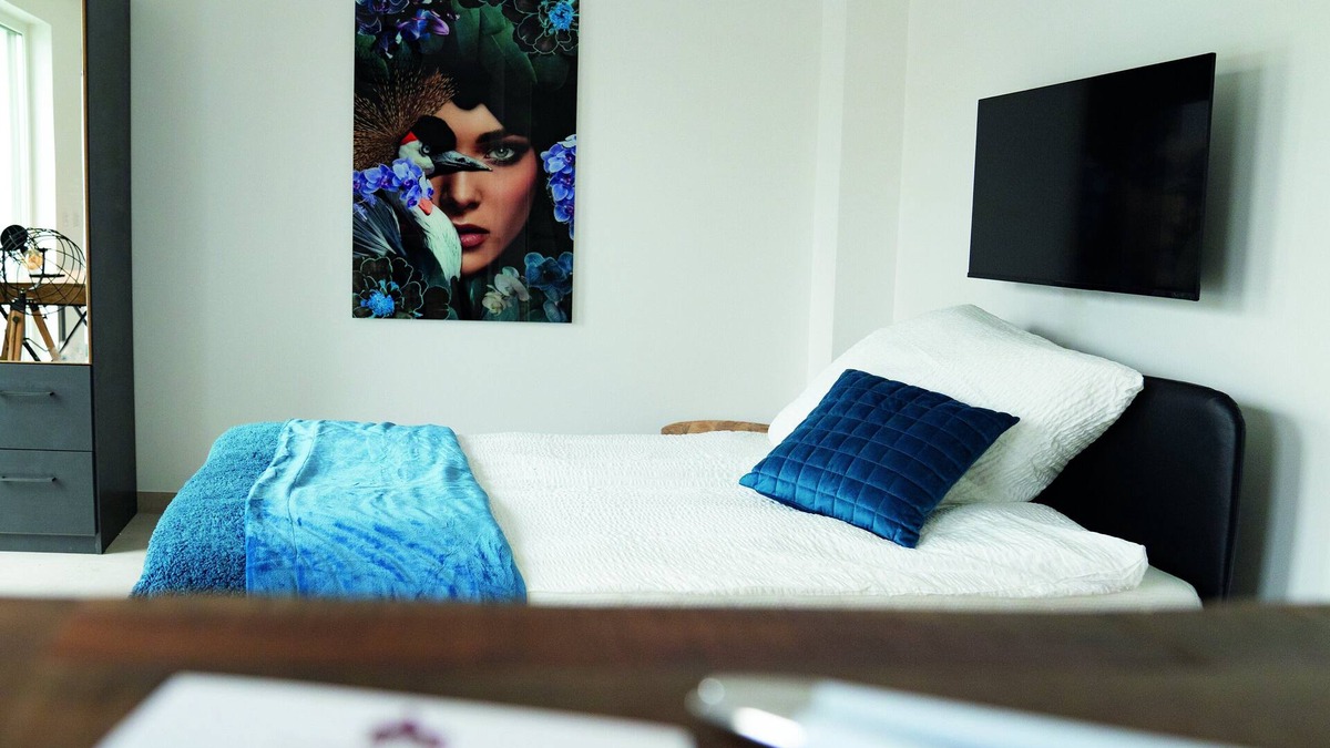 Dormagen Apartment | Studio apartment no. 12 on the 2nd floor left (street side, roof terrace)