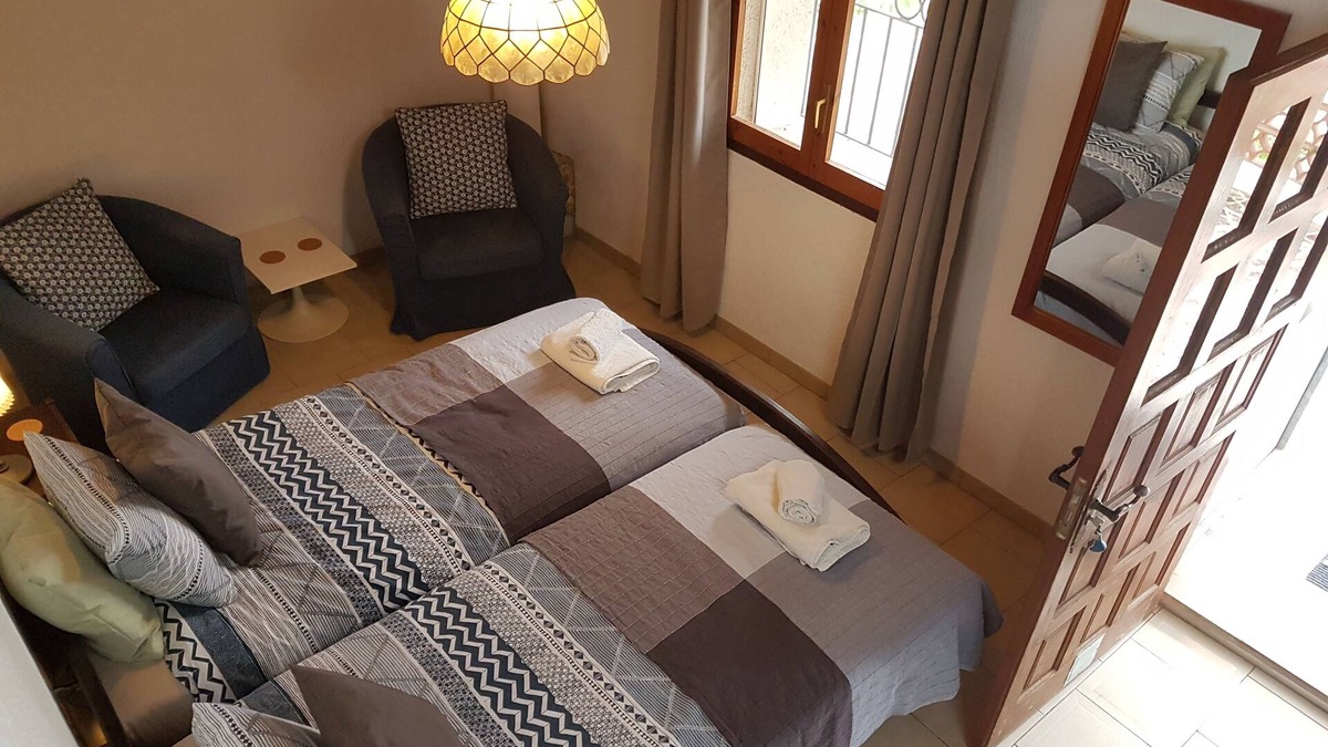 L'Ampolla Apartment | Studio apartment on rural smallholding, 3km from beaches and amenities