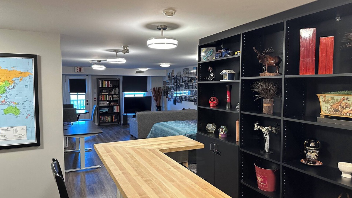 Markham Apartment | Studio Apartment on Historic Main Street Unionville!