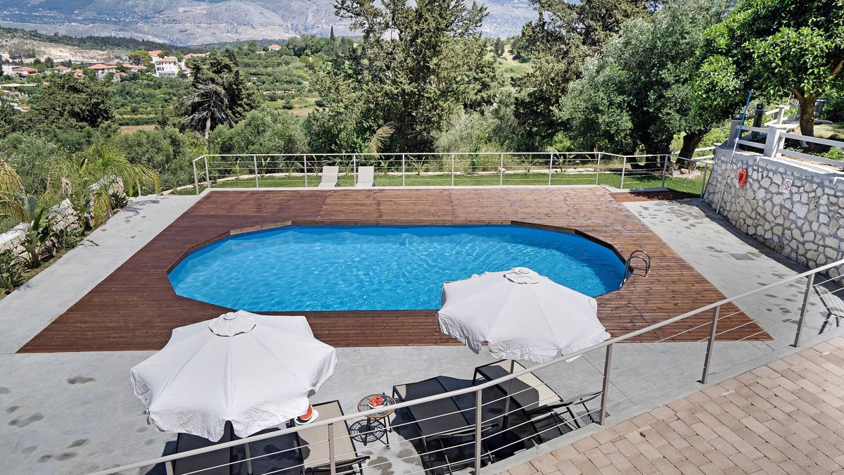 Kaminarata Apartment | Studio Apartment 'Paradiso Verde 103' with Mountain View, Wi-Fi and Air Conditioning