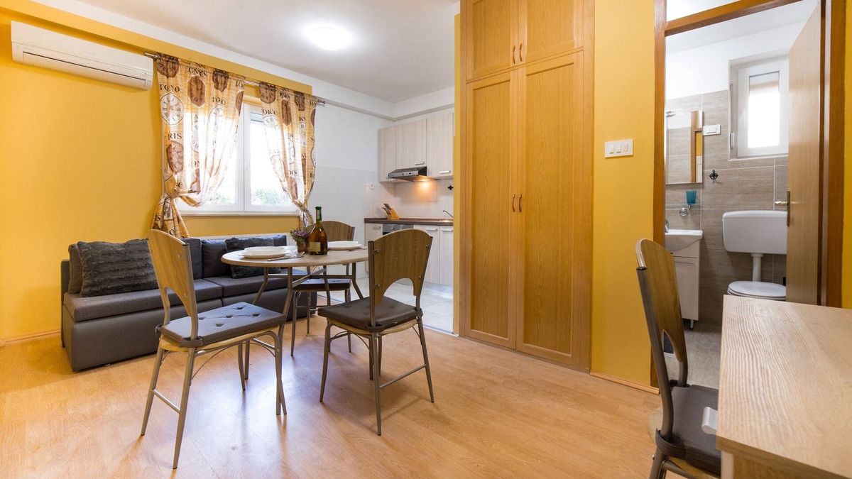 Trinajstici Apartment | Studio apartment Raspolic