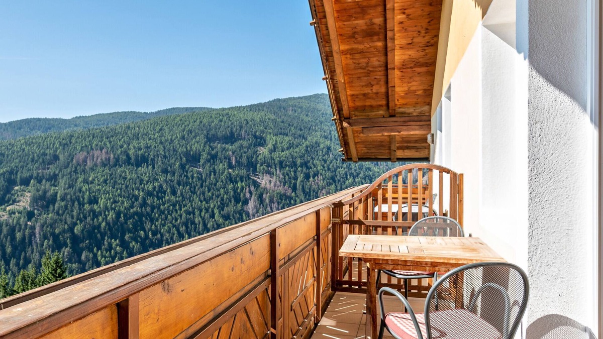 Maranza Apartment | Studio Apartment 'Spinges' with Mountain View, Private Terrace and Wi-Fi