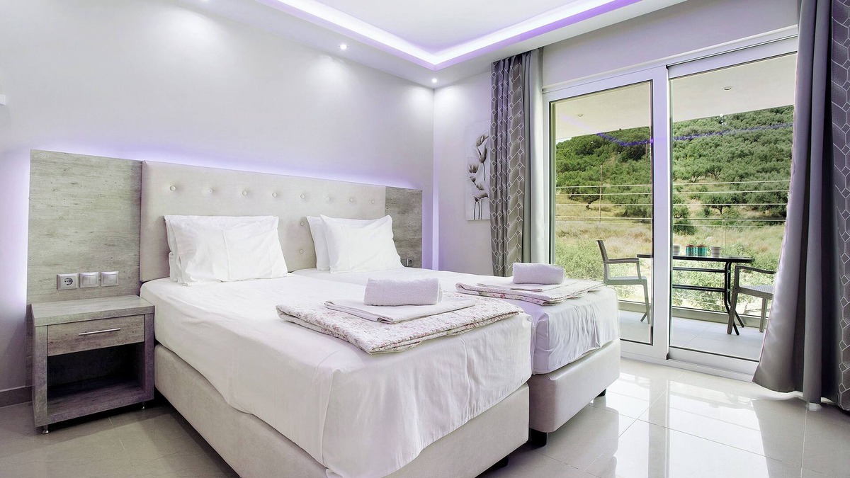 Alikanas Apartment | Studio Apartment "Villa Dionysia Studio S6" with Shared Pool & Wi-Fi