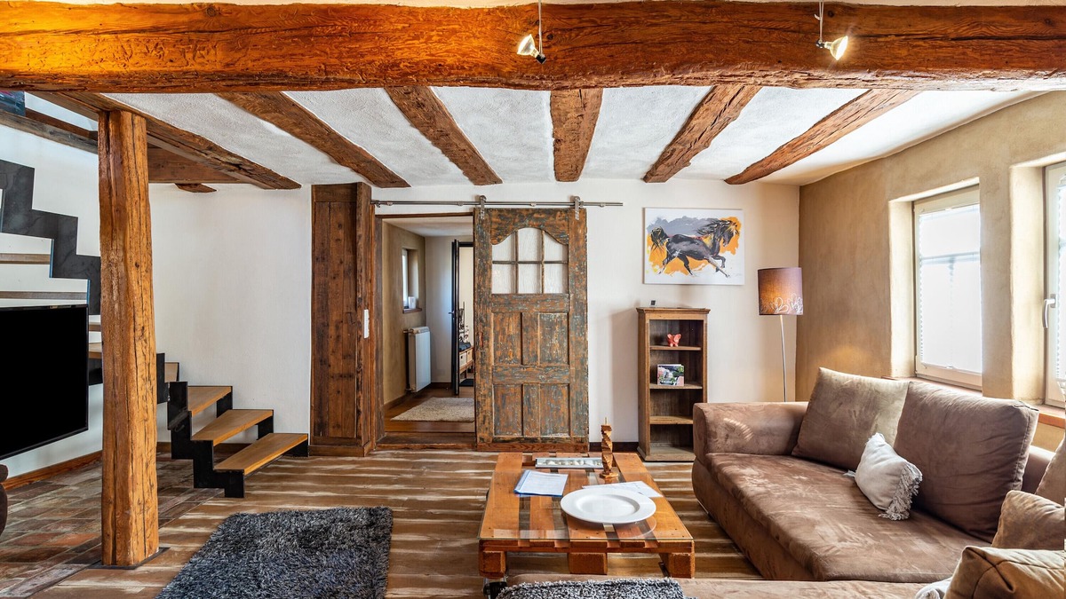 Gross-Umstadt Apartment | Studio Apartment with Balcony & Wi-Fi