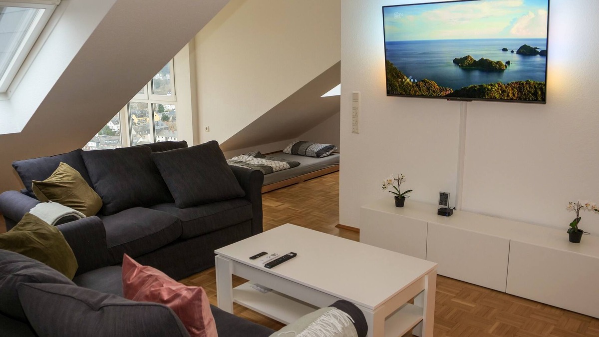Lahnstein Apartment | Studio apartment with panoramic views of the Middle Rhine Valley
