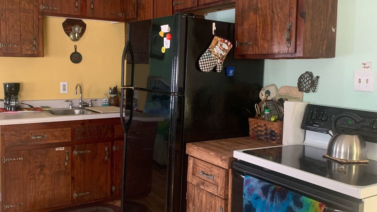 Salem Apartment | Studio Apartment with full kitchen sleeps 4