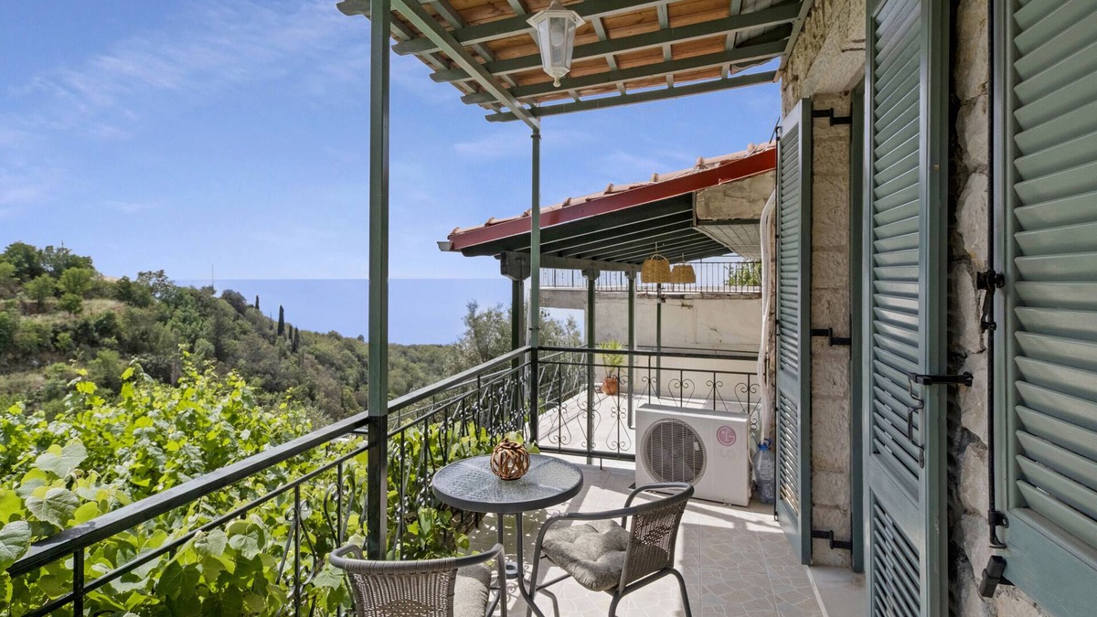 Drimonas Apartment | Studio Apartment 'With Sea View' with Sea View, Wi-Fi and Air Conditioning