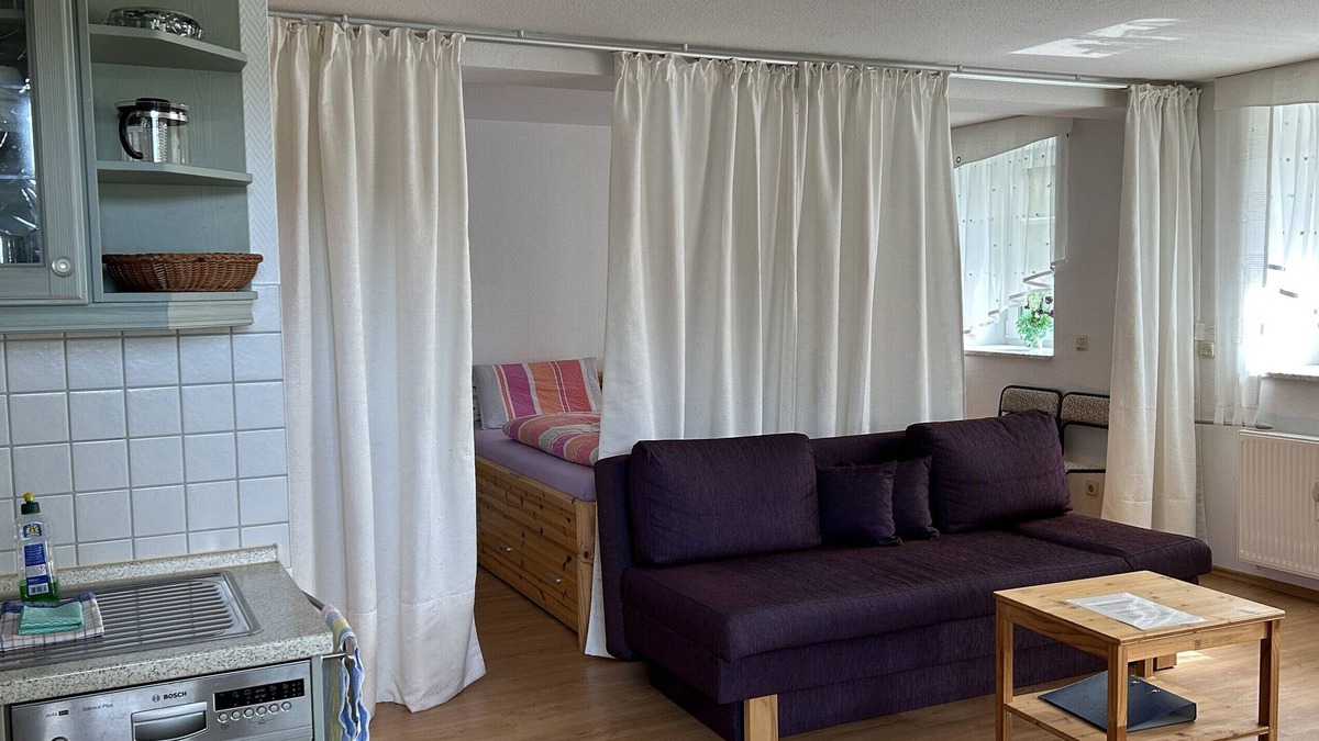 Oberhof Apartment | Studio Apartment 'Wohnung 1' with Private Terrace and Wi-Fi