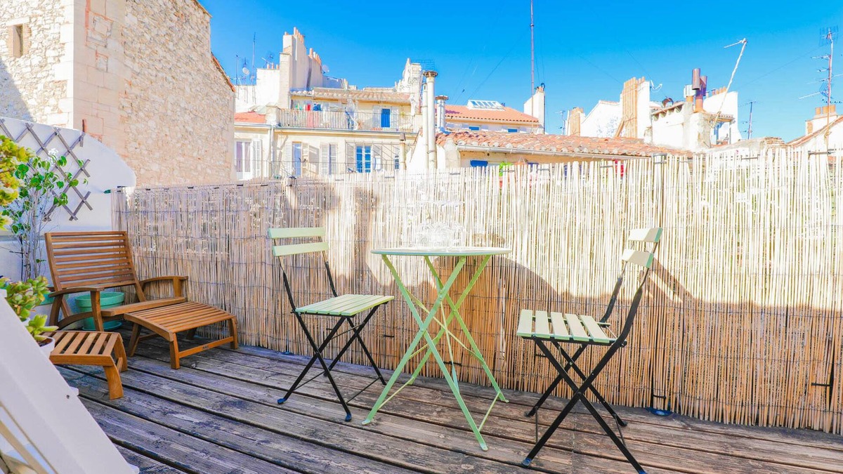 Noailles Apartment | Studio avec terrasse - Vieux Port & Cours Julien