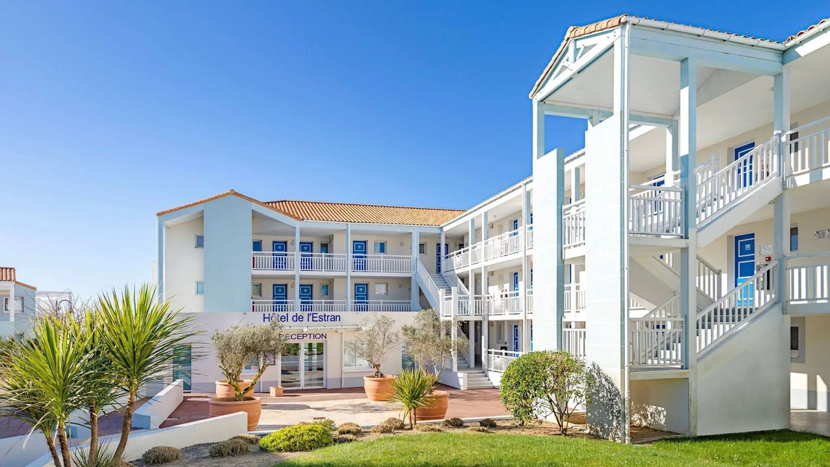 Chateau-d'Olonne Apartment | Studio avec vue imprenable sur la mer + 2 piscines