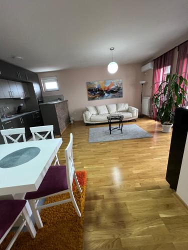 Cacak Apartment | Studio Bauhaus