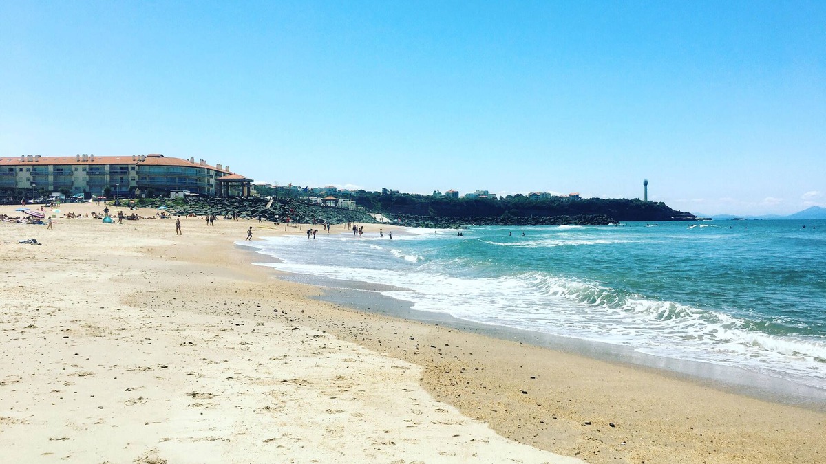Anglet Apartment | Studio Biarritz, swimming pool, beach, golf, parking