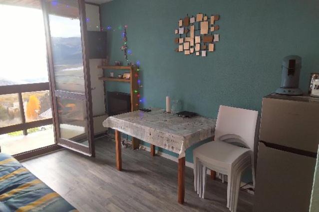 Font-Romeu-Odeillo-Via Apartment | Studio cabine 605 avec vue sur la Cerdagne