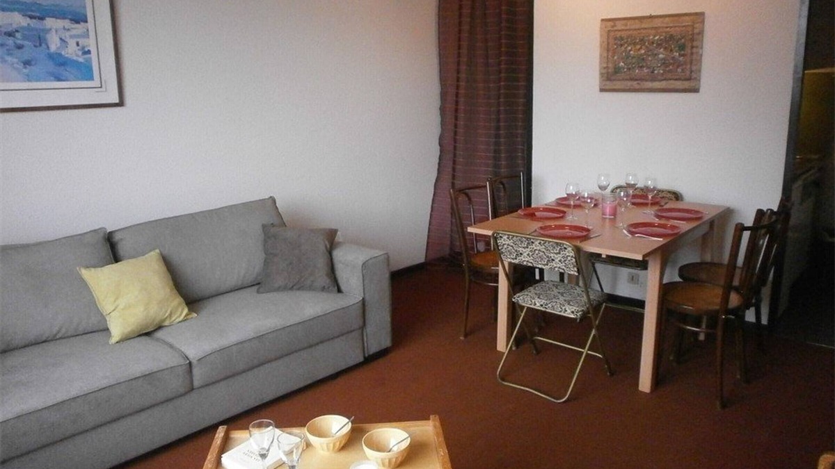 Piau Engaly Apartment | Studio cabin for 6, balcony, equipped kitchen