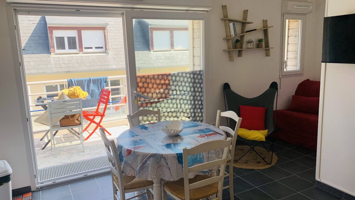 Fort-Mahon-Plage Apartment | Studio cabin with sea view and garage in Fort-Mahon plage