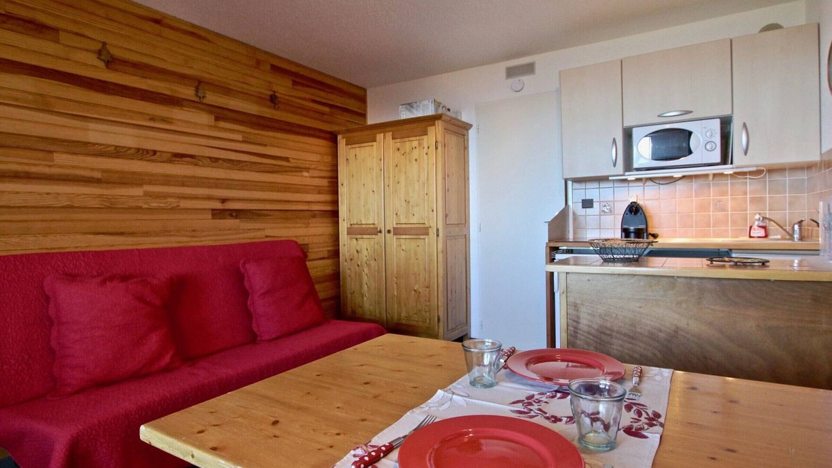 Chamrousse Apartment | Studio cabin with covered parking in Chamrousse