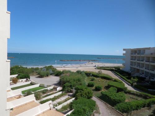 Palavas-les-Flots Apartment | Studio cabine à Palavas-les-Flots - 4 couchages, parking et WIFI - FR-1-715-6