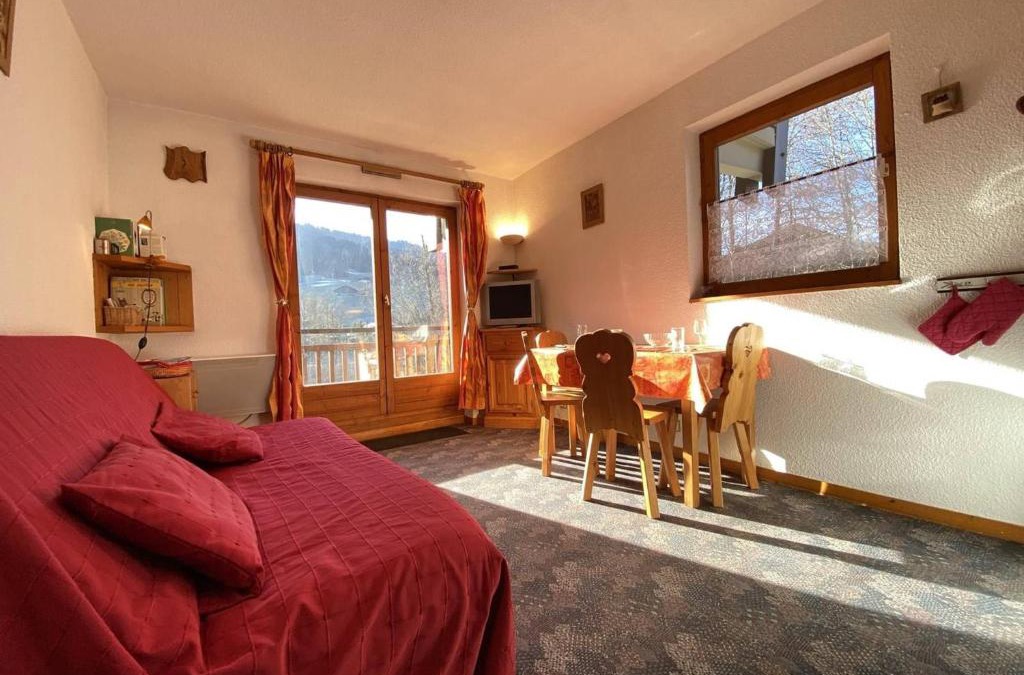Praz-sur-Arly Apartment | Studio cabine à Praz Sur Arly - Balcon, proche pistes et centre - 4 pers, parking, casier ski - FR-1-603-31