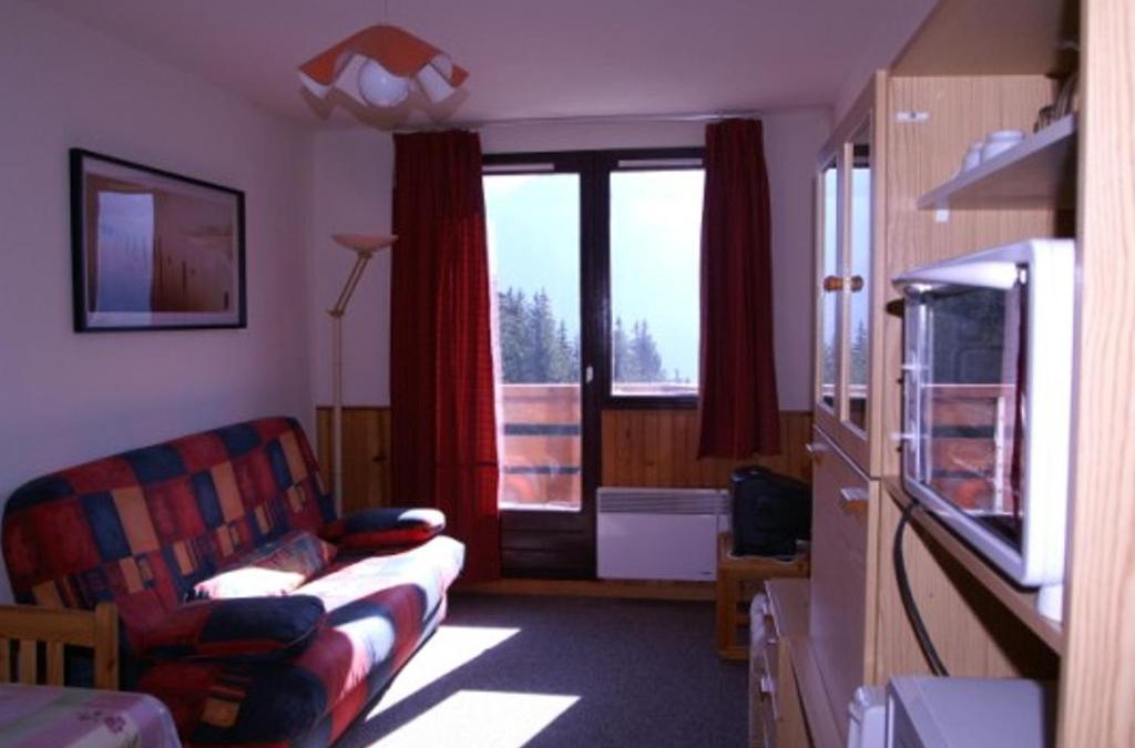 Le Pleynet Apartment | Studio cabine cosy avec balcon, 400m des pistes, casier à skis, proche commerces et remontées mécaniques. - FR-1-557A-15