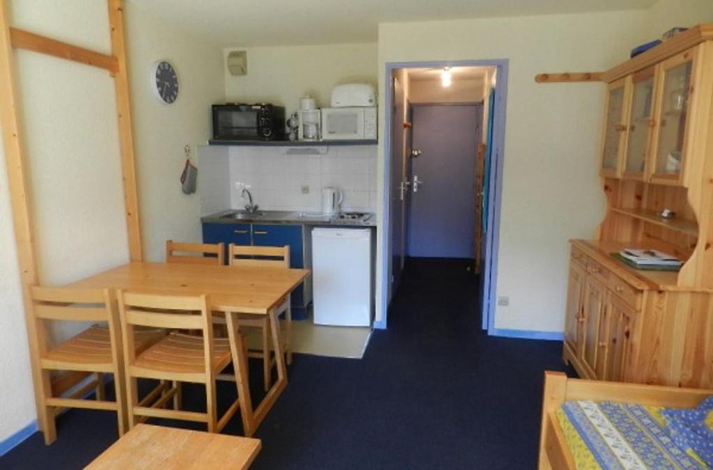 Le Pleynet Apartment | Studio cabine cosy avec balcon, pieds des pistes, 4 couchages, parking gratuit - FR-1-557A-16