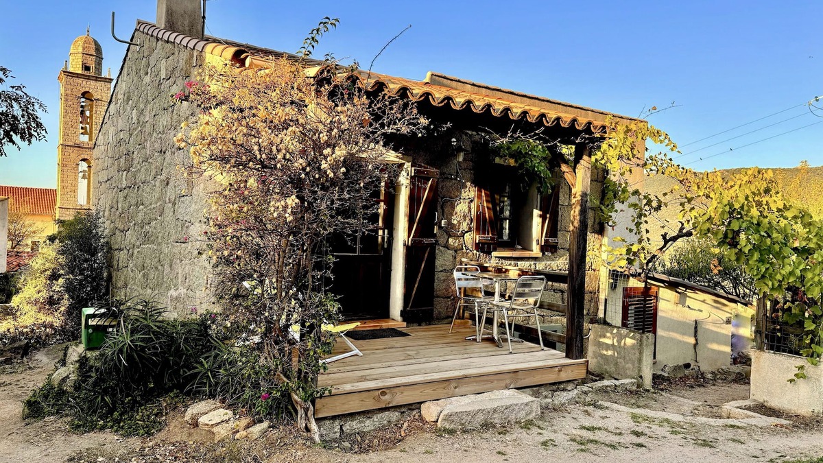 Monacia-d'Aullene Apartment | STUDIO(Casa Antica)maison corse en pierre 20m2, CLIM, Terrasse, Parking,