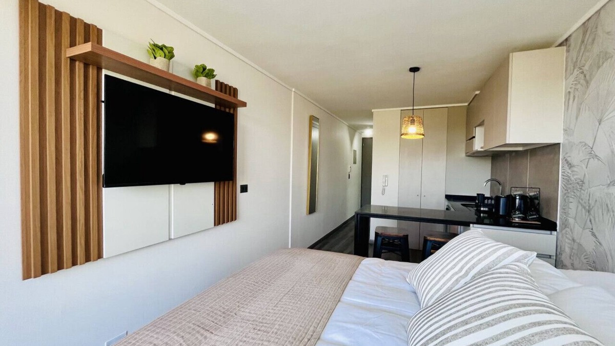 Nunoa Apartment | Studio Castillo Velasco - Gym Laundry Parking Pool Wifi